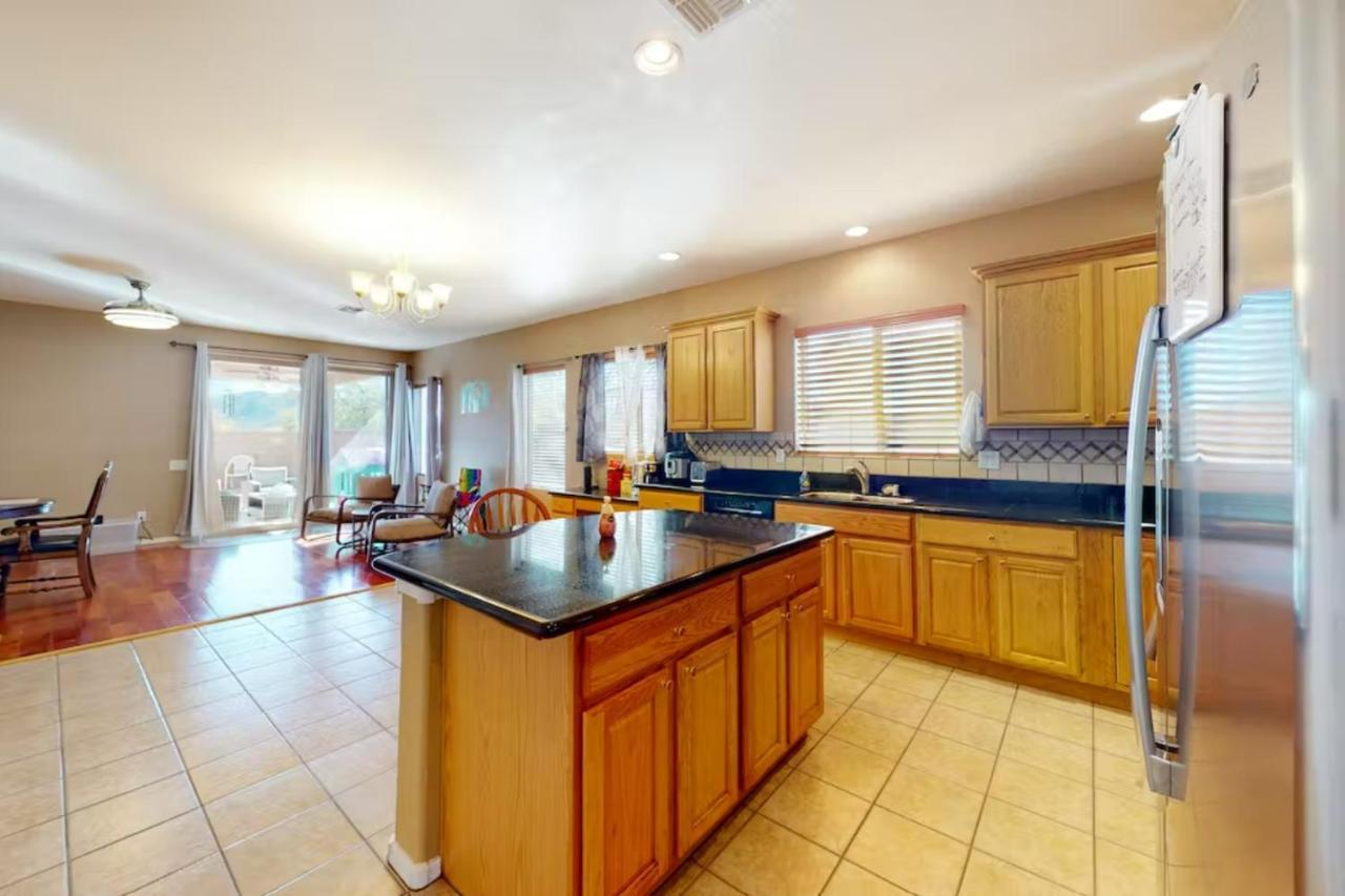 New! Stunning Peaceful Peoria Home - Very Close To Sports Complex المظهر الخارجي الصورة